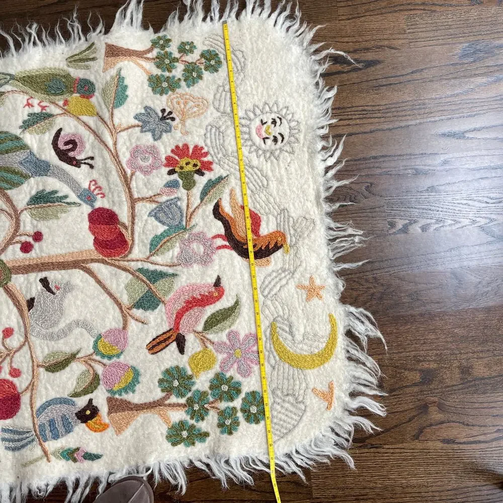 Vibrant Animal Embroidered Wool Wall Tapestry Smal Carpet Floor Fringe Edge RARE